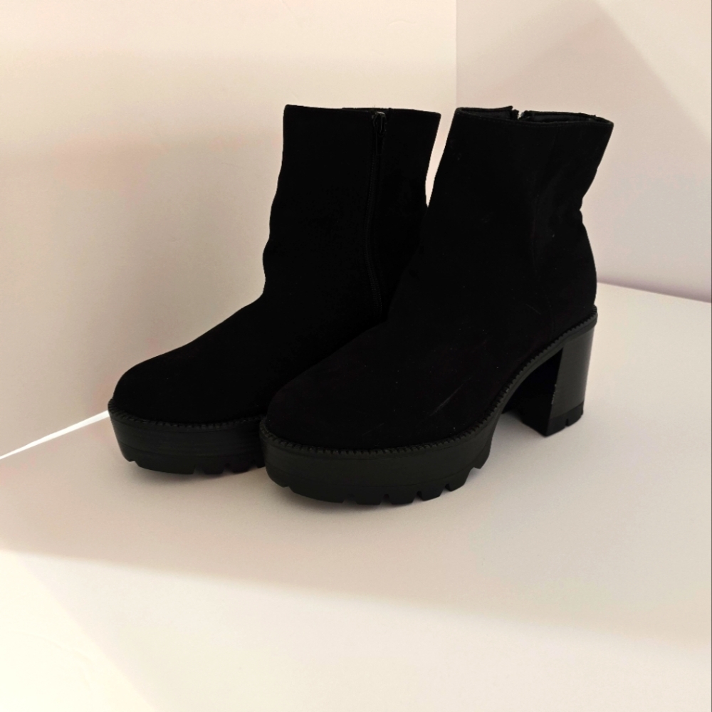 Wild pair 9.5